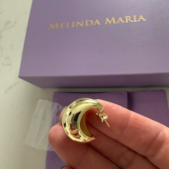 Melinda Maria “She’s So Smooth” Teardrop Hoops - Picture 3 of 7